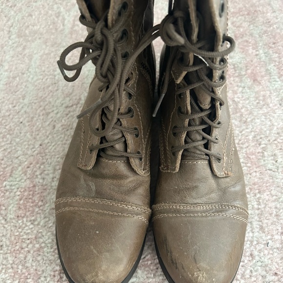 Steve Madden Troopa boots - Picture 5 of 6